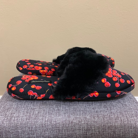 Victoria's Secret Black & Red Cherry Satin Slippers Size 9/10 Large - Picture 9 of 12